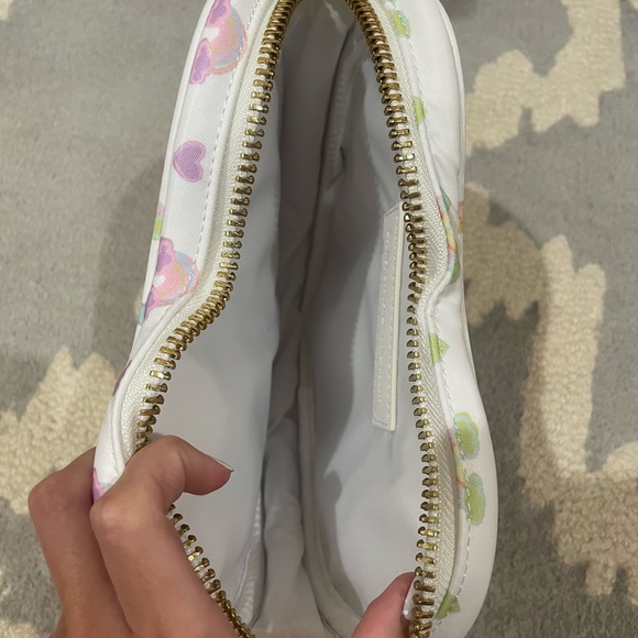 NWT Stoney Clover Lane x Roller Rabbit Cotton Candy Hearts Zipper Pouch - Picture 4 of 6